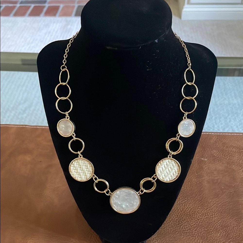 Elegant Gold and White Necklace